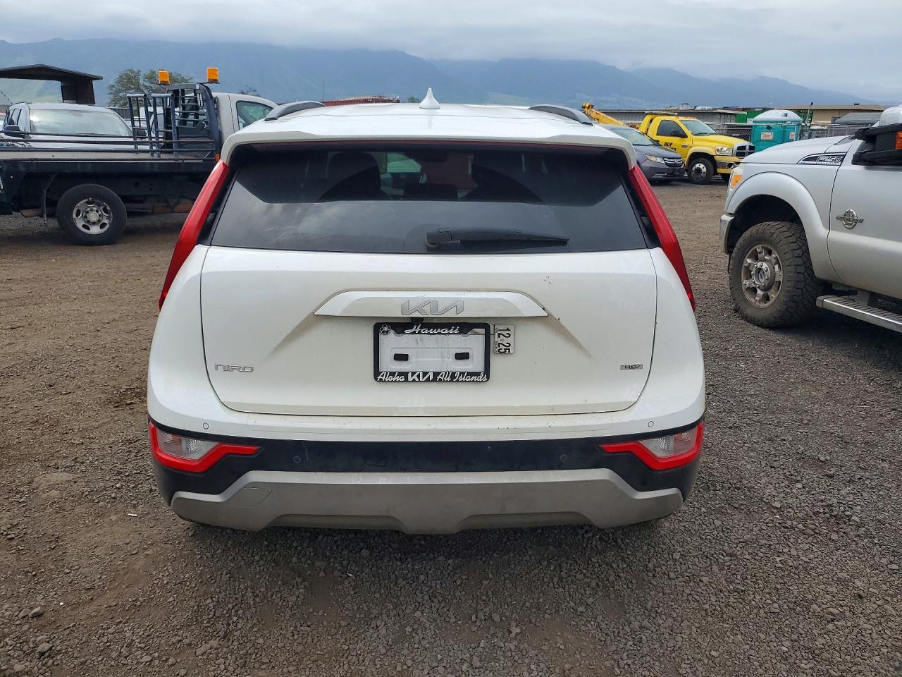 KIA NIRO 2024 — 7