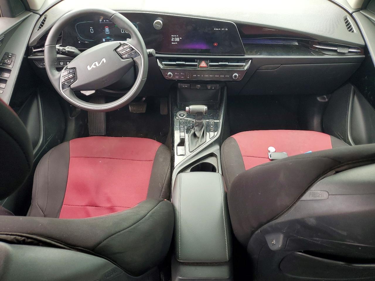 KIA NIRO 2024 — 9