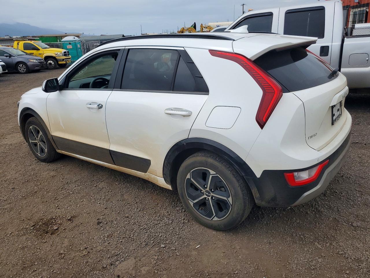 KIA NIRO 2024 — 3
