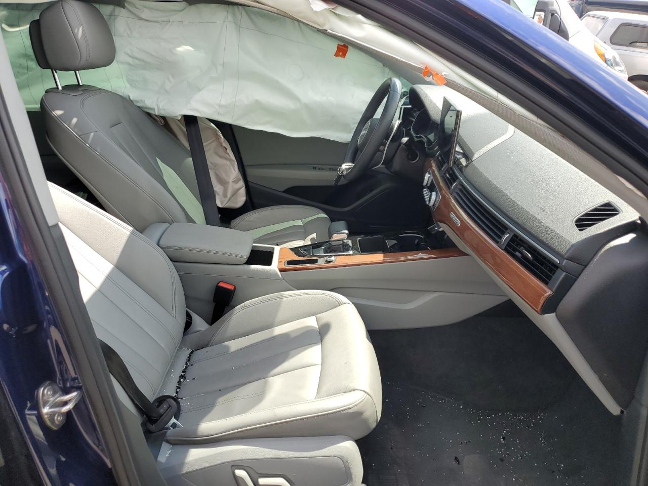 AUDI A4 2022 — 8