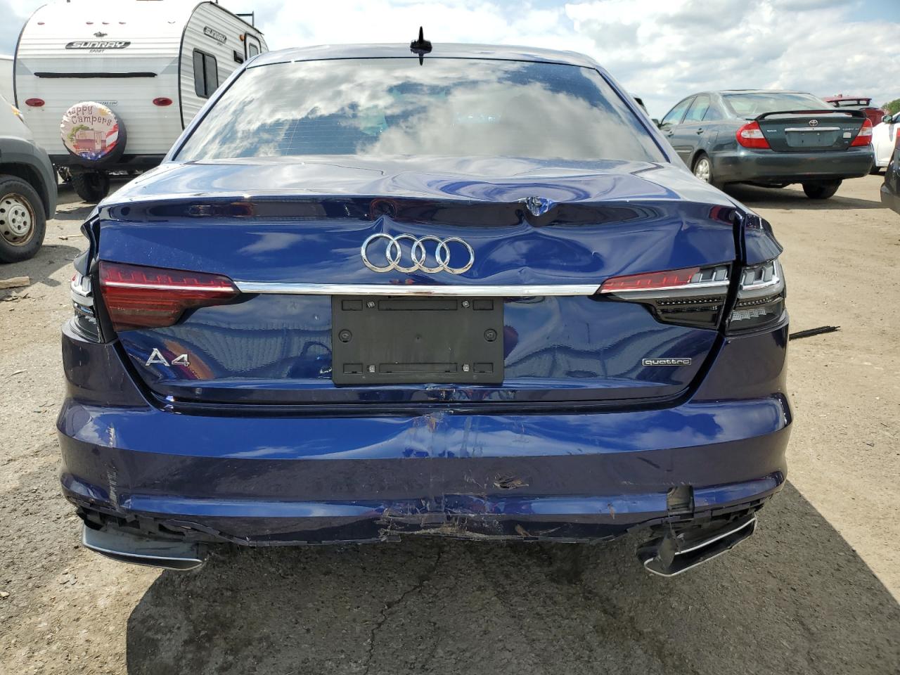 AUDI A4 2022 — 7
