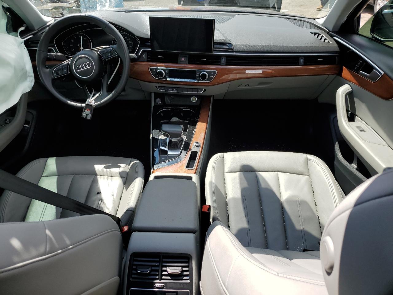 AUDI A4 2022 — 9