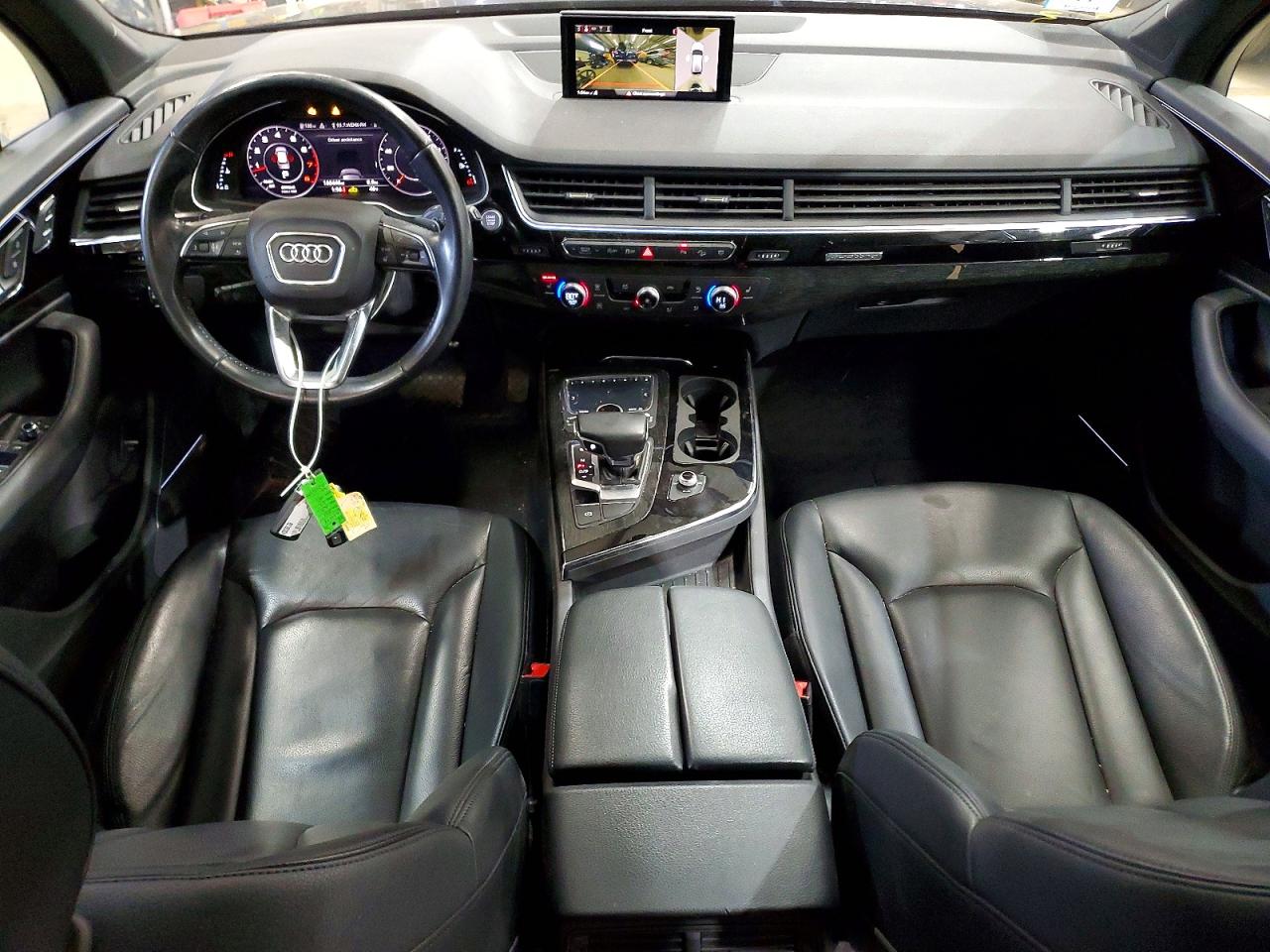AUDI Q7 2019 — 9