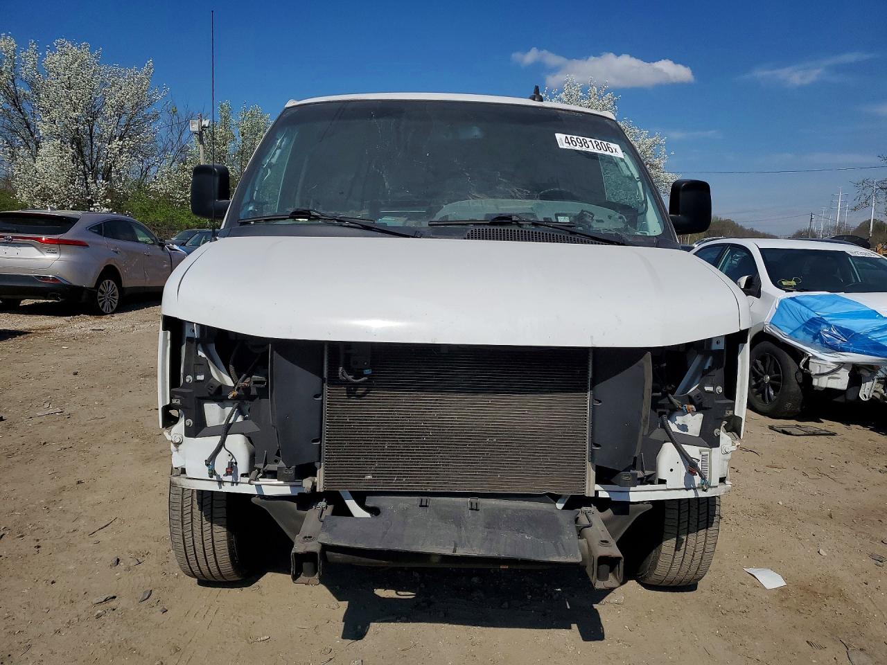 CHEVROLET EXPRESS G2500 2020 — 6