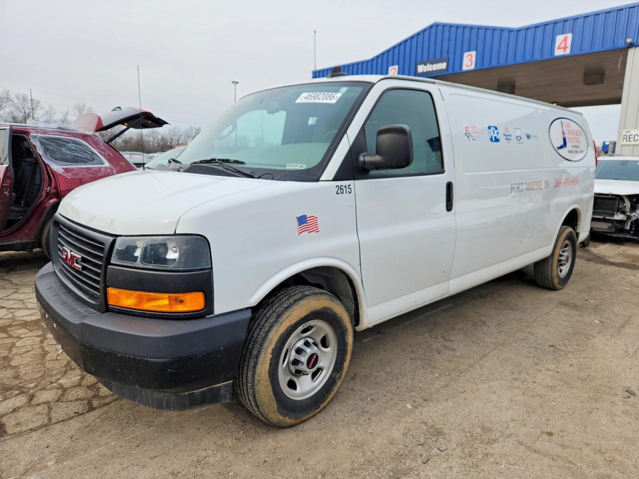 GMC SAVANA 2023 — 2