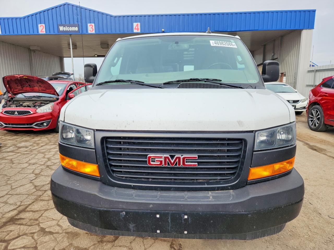 GMC SAVANA 2023 — 6