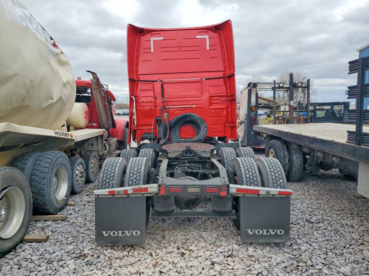 VOLVO VNL 2017 — 7