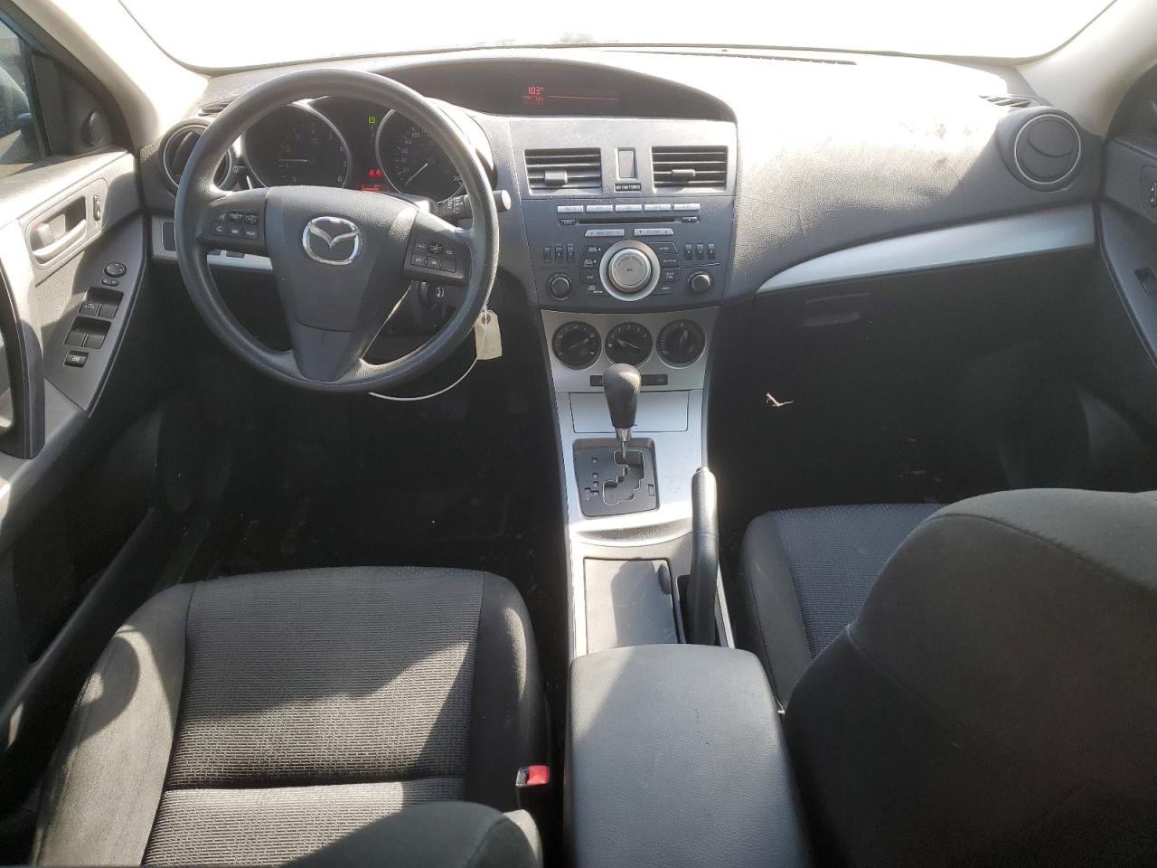 MAZDA 3 2010 — 9