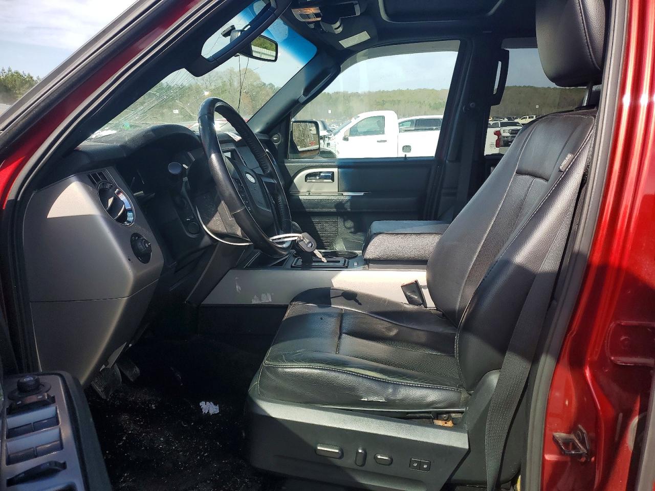 FORD EXPEDITION 2016 — 8