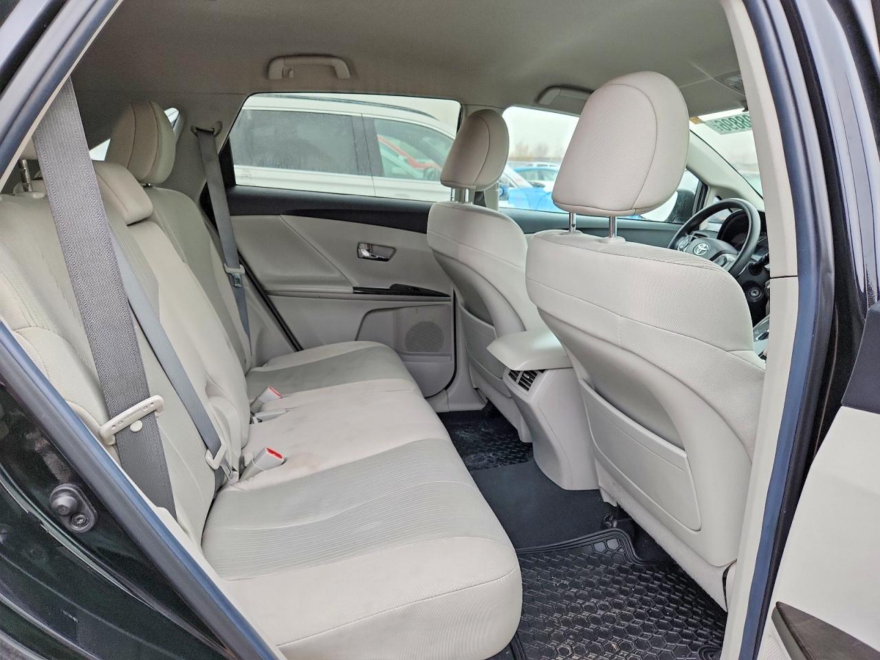TOYOTA VENZA 2014 — 12