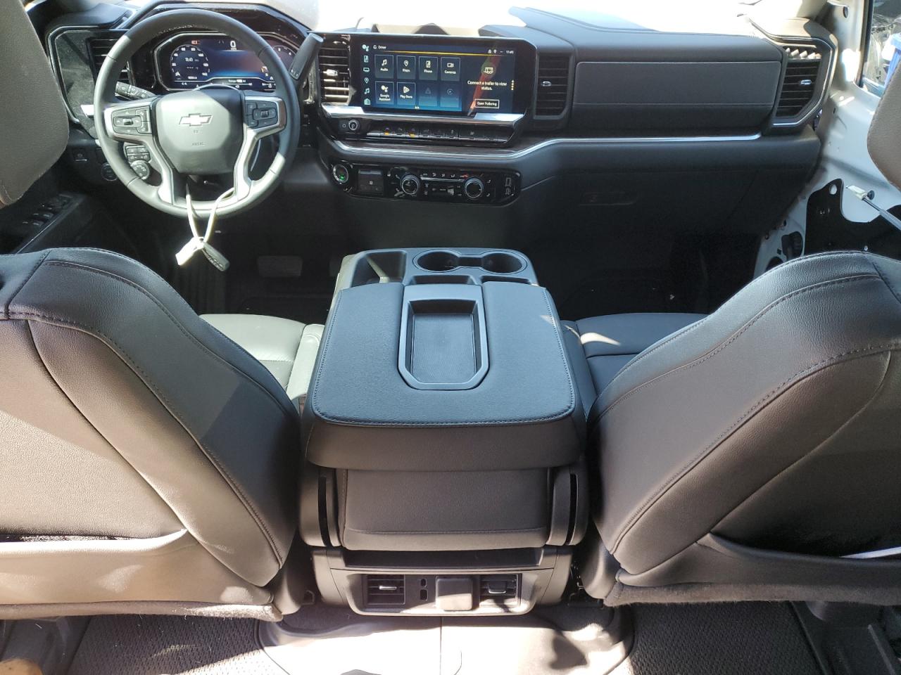 CHEVROLET SILVERADO 2024 — 9