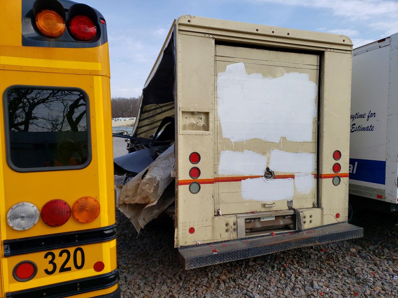 FREIGHTLINER CHASSIS 2014 — 3