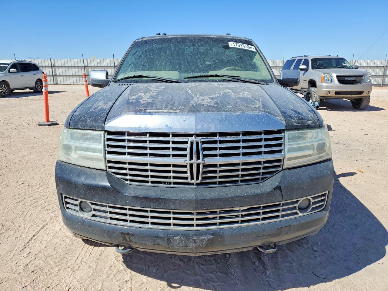 LINCOLN NAVIGATOR 2008 — 6