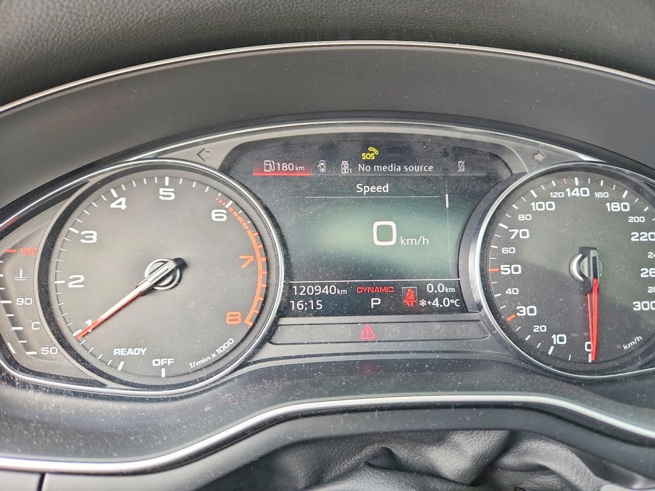 AUDI A4 2020 — 10