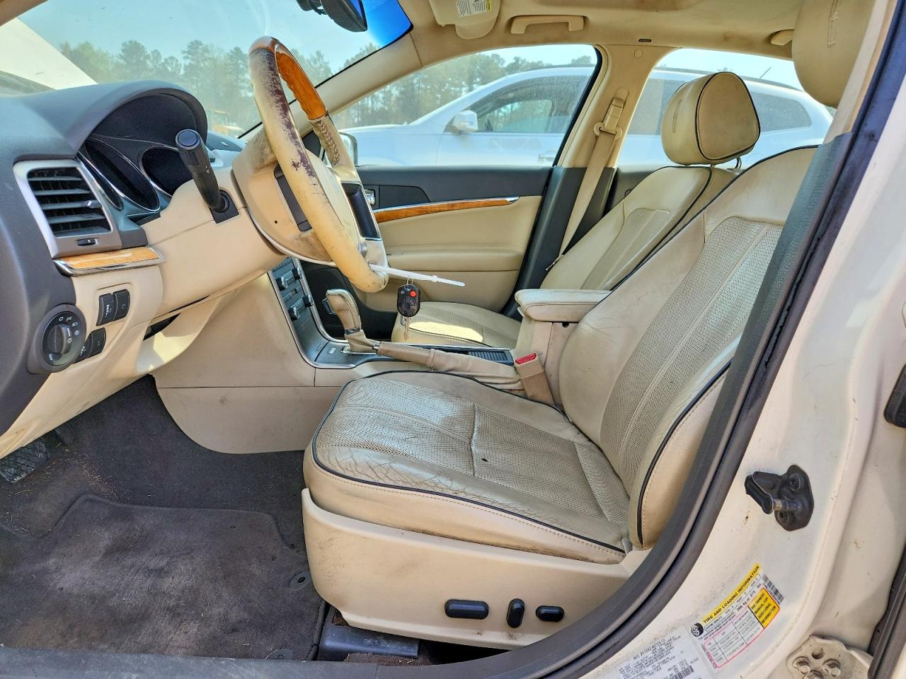 LINCOLN MKZ 2012 — 8