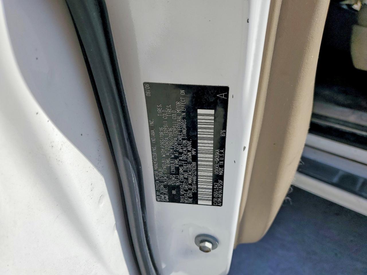 TOYOTA SEQUOIA 2007 — 14