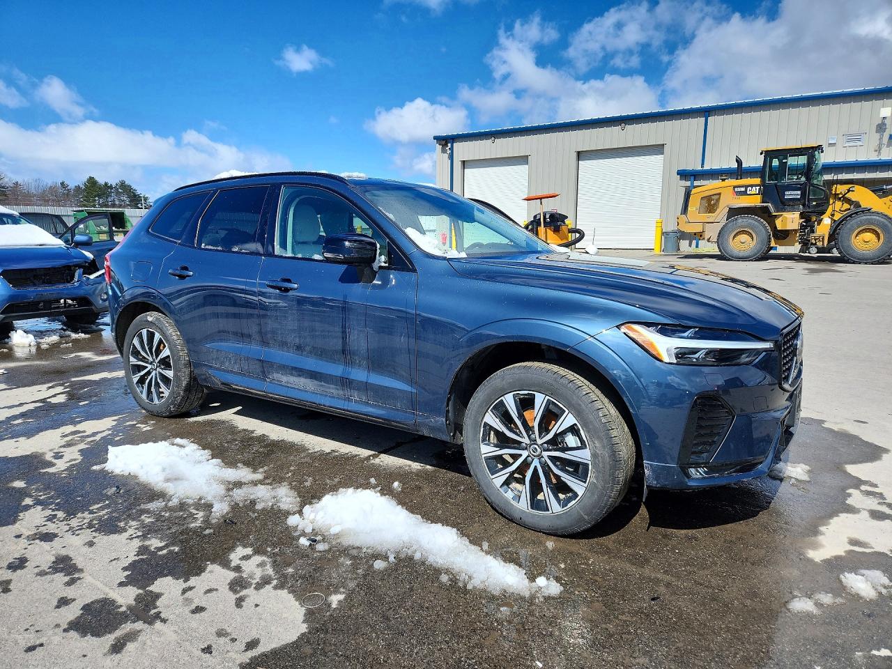 2024 VOLVO XC60 CORE