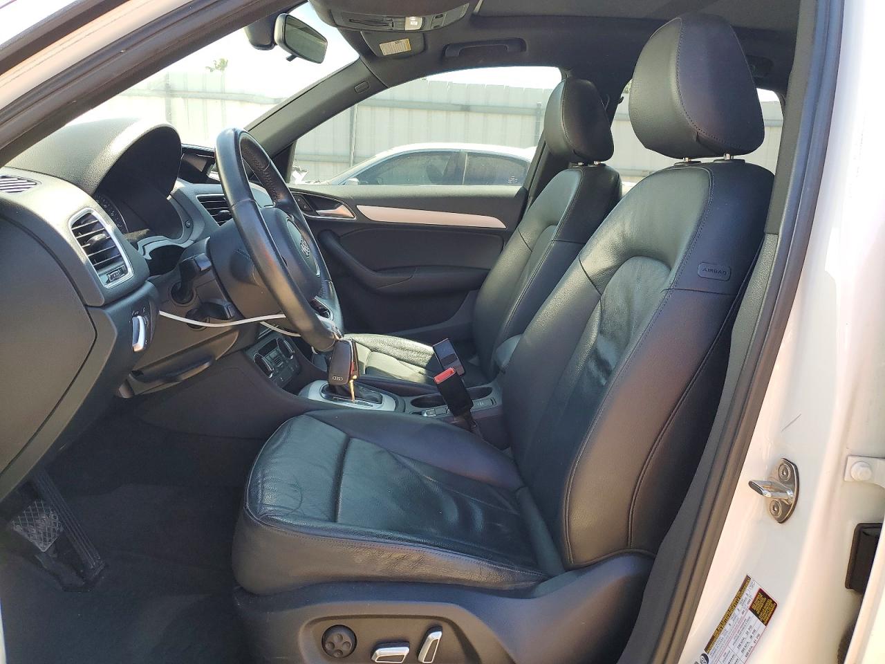 AUDI Q3 2018 — 8