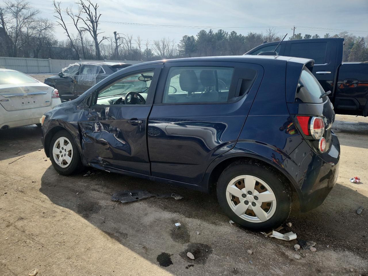 CHEVROLET SONIC 2015 — 3