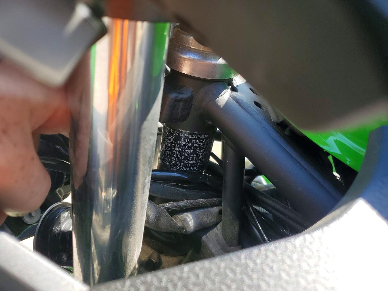 KAWASAKI EX500 2025 — 9