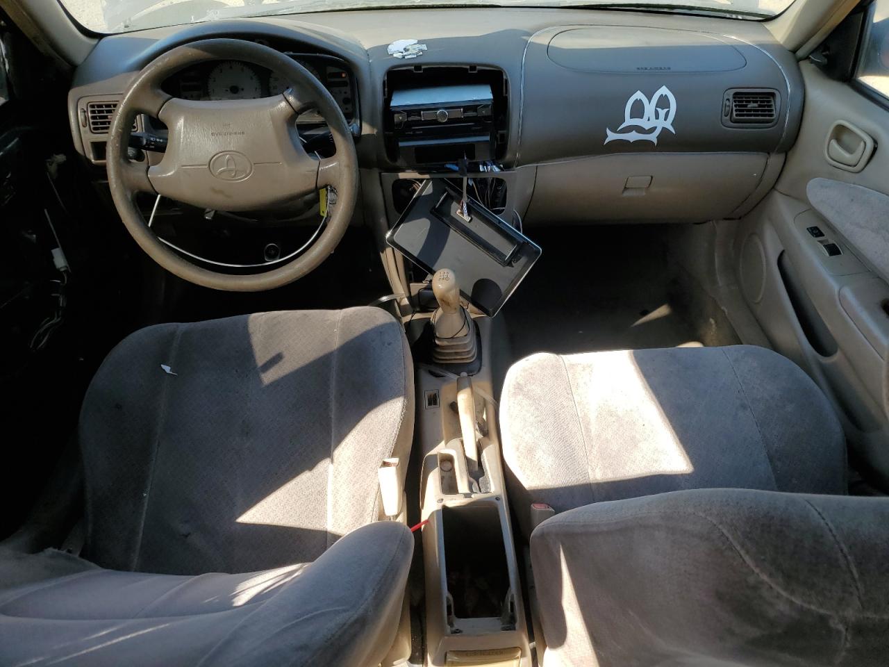 TOYOTA COROLLA 1999 — 9