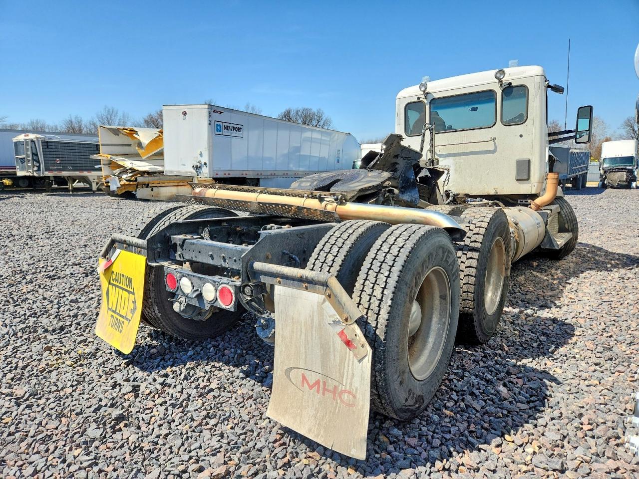 KENWORTH CONSTRUCTION 2019 — 5