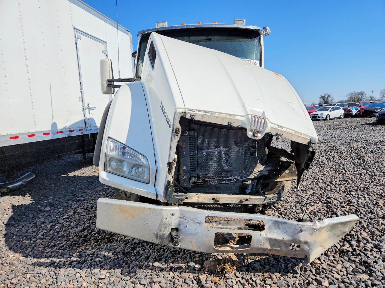 KENWORTH CONSTRUCTION 2019 — 10
