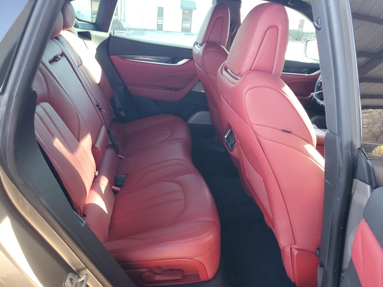 MASERATI LEVANTE 2019 — 11
