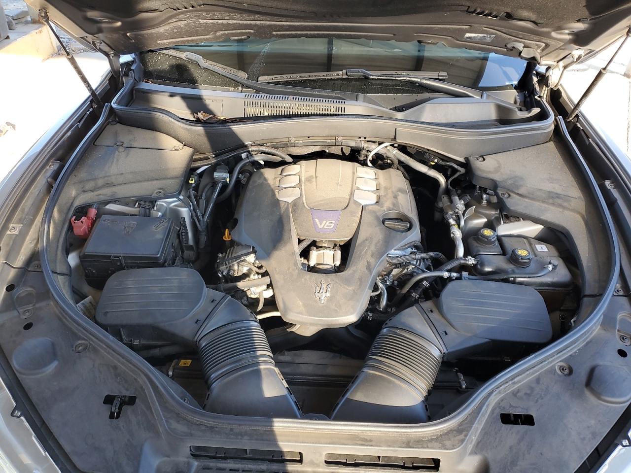 MASERATI LEVANTE 2019 — 12