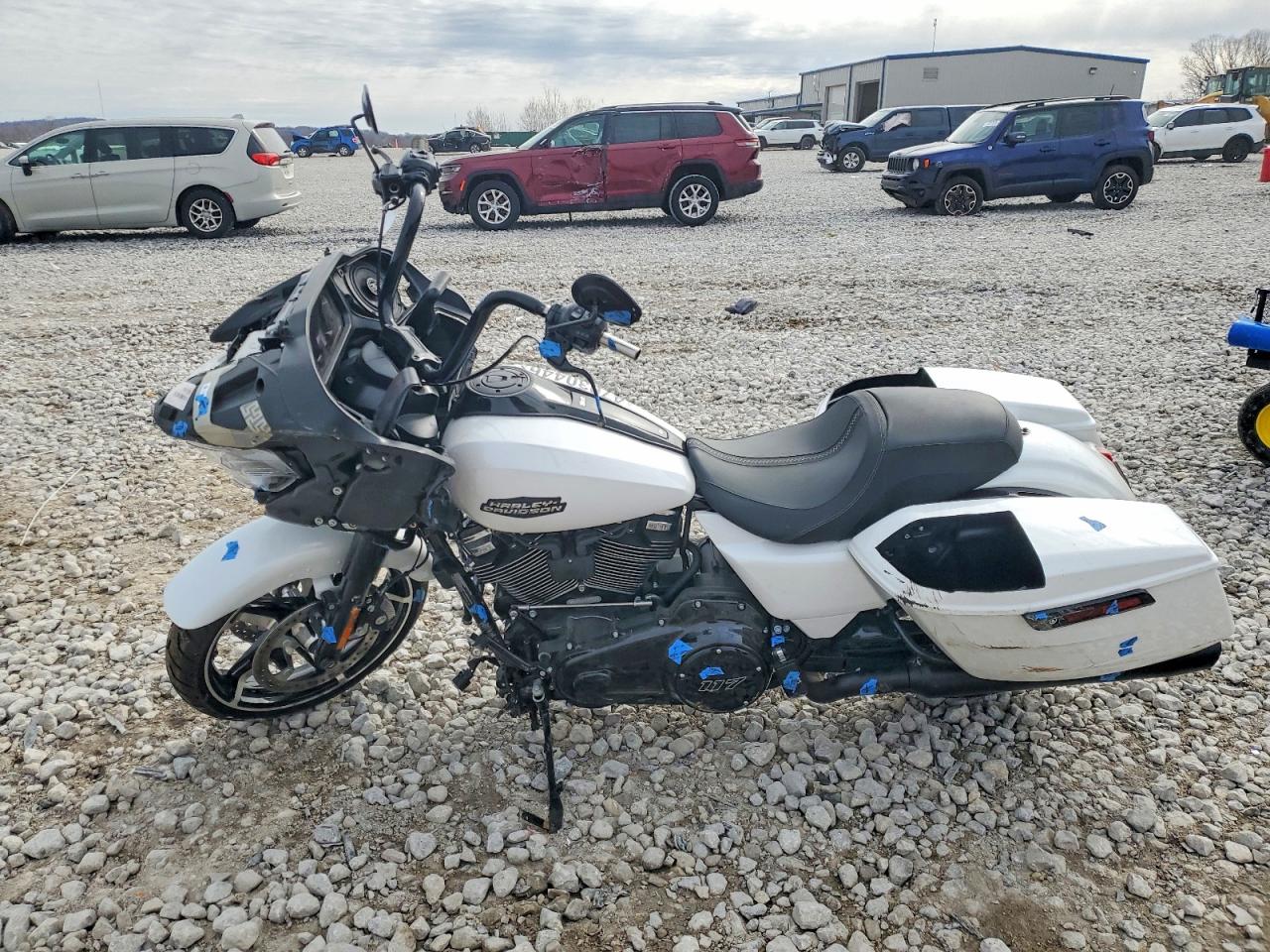 HARLEY-DAVIDSON FLTRX 2025 — 4