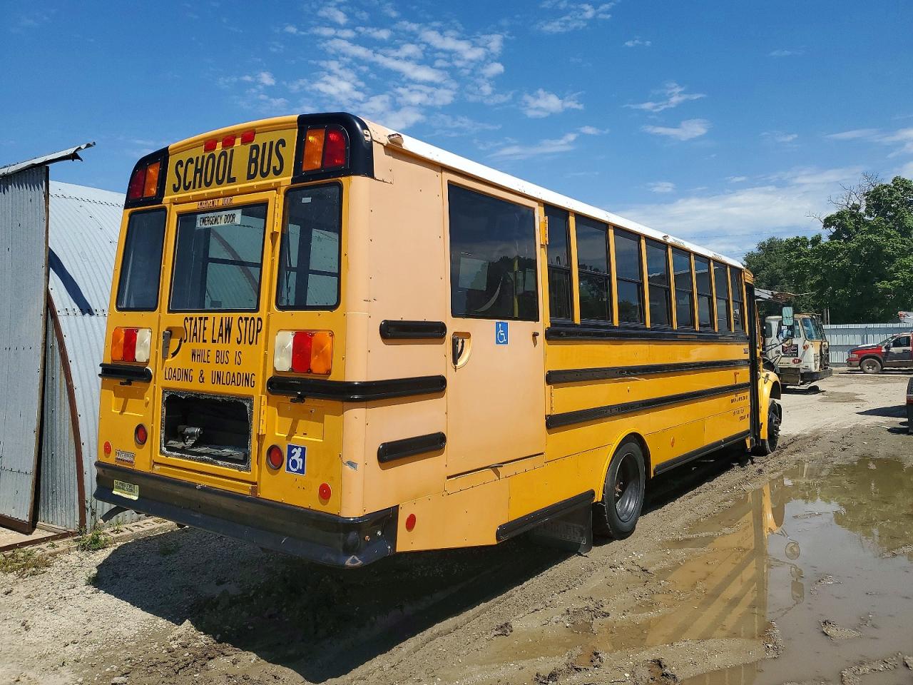 2012 THOMAS SAF-T-LINER C2