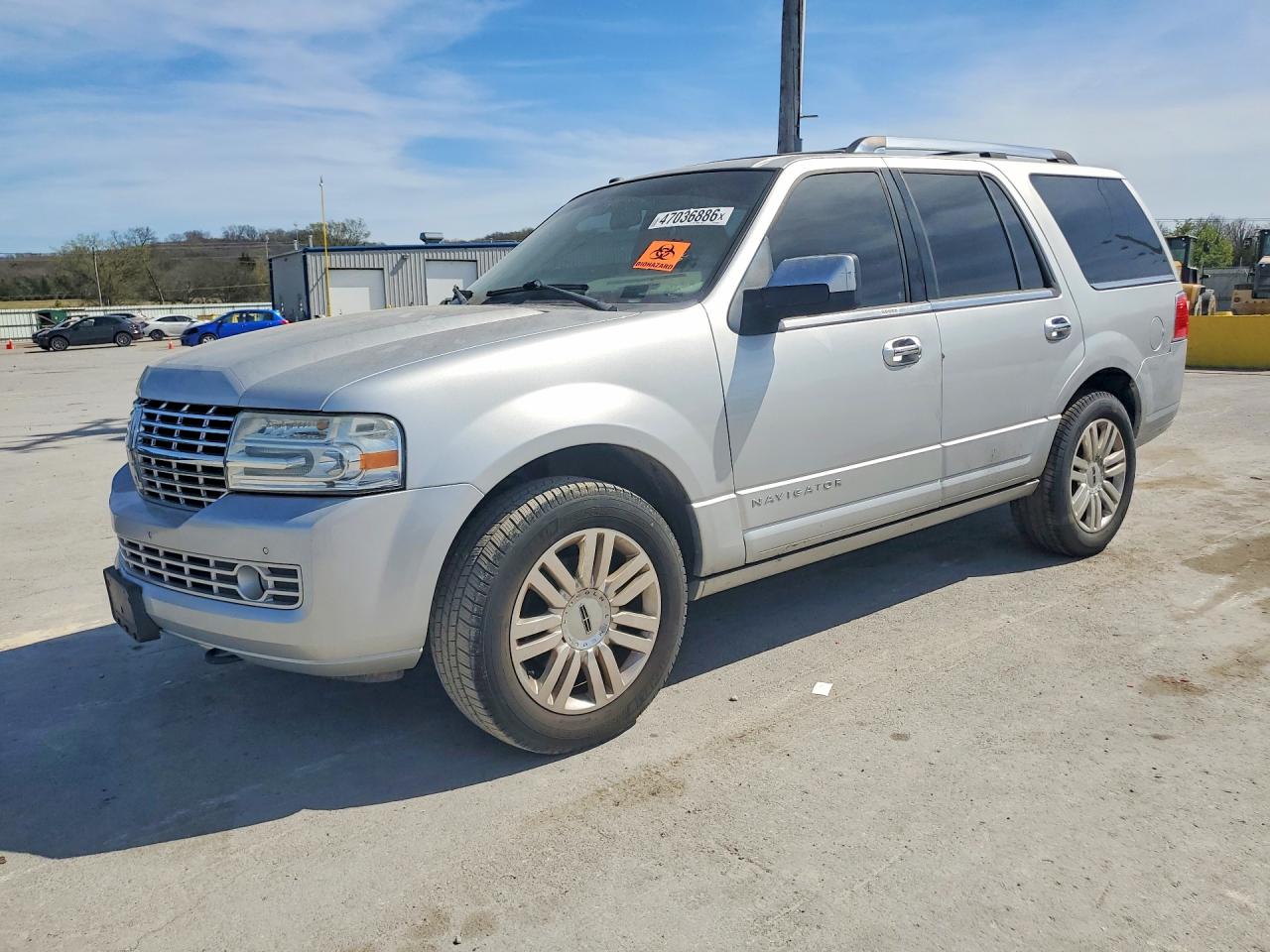 2013 LINCOLN TOWNHOUSE NAVIGATOR