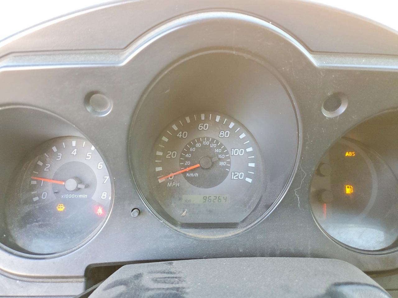 NISSAN XTERRA 2002 — 10