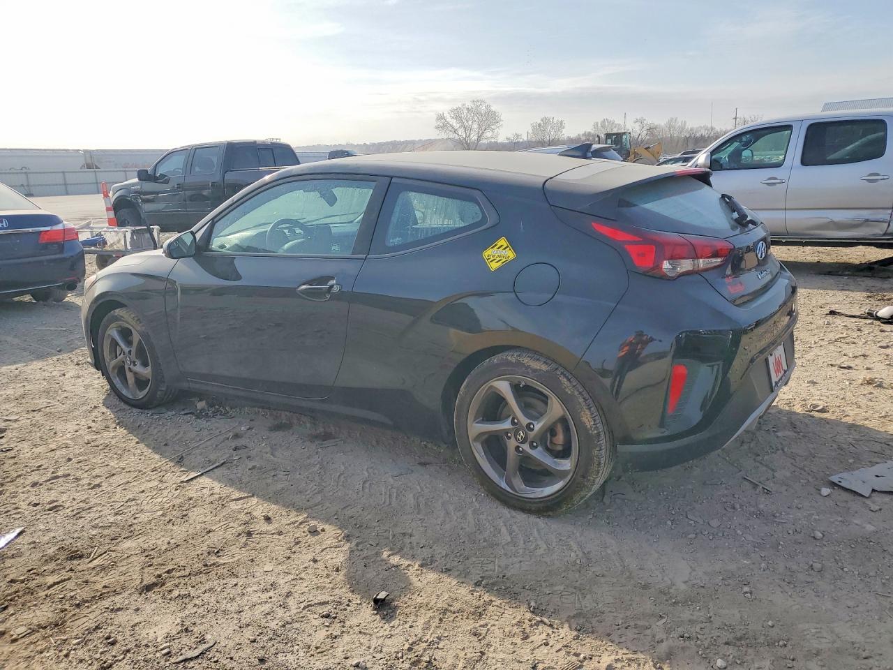 HYUNDAI VELOSTER 2019 — 3
