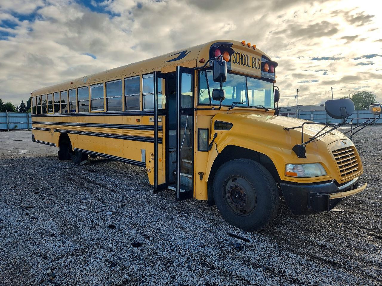 2012 BLUB SCHOOL BUS