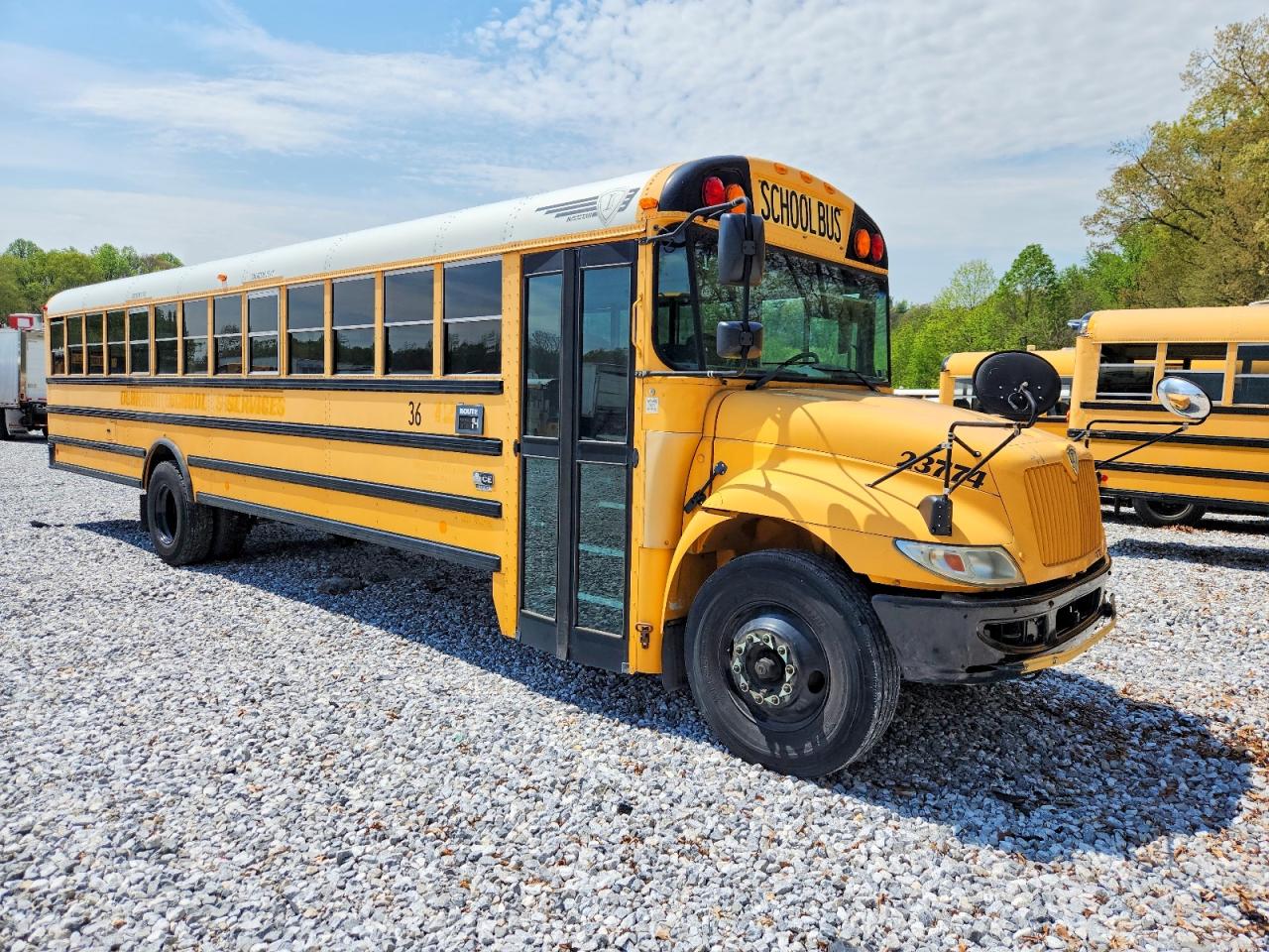 2013 IC CORPORATION 3000 CE