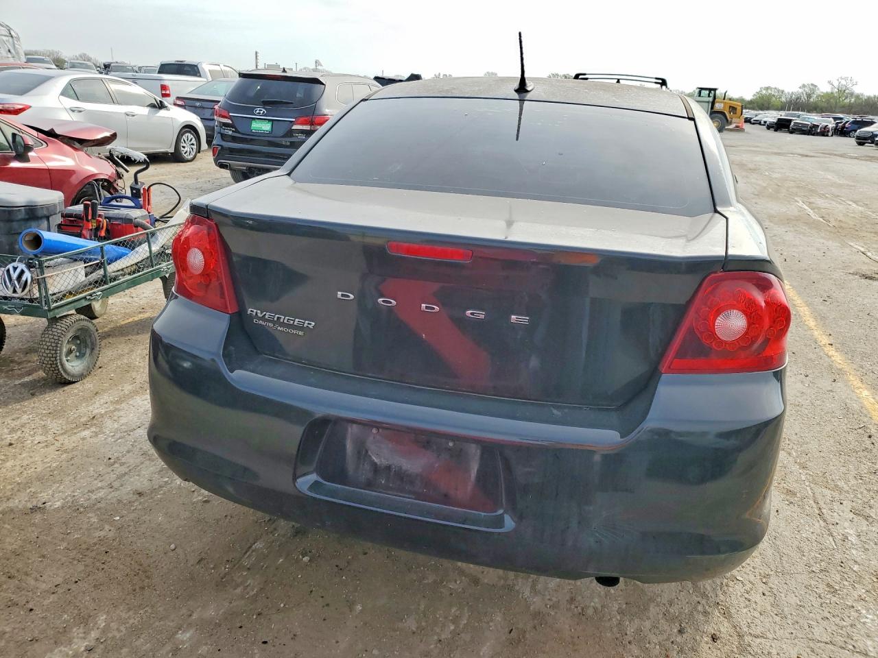 DODGE AVENGER 2014 — 7