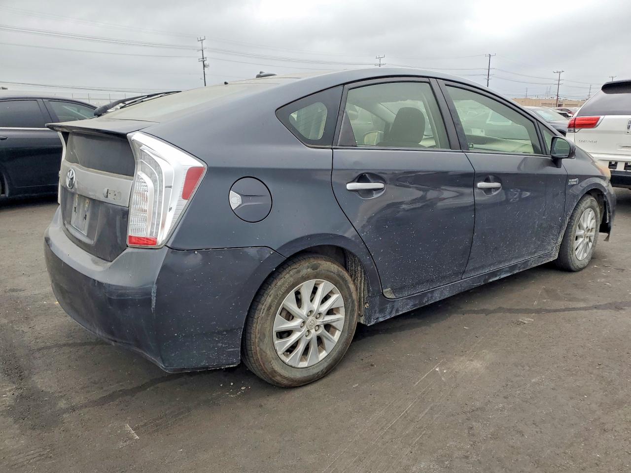 TOYOTA YARIS 2010 — 4