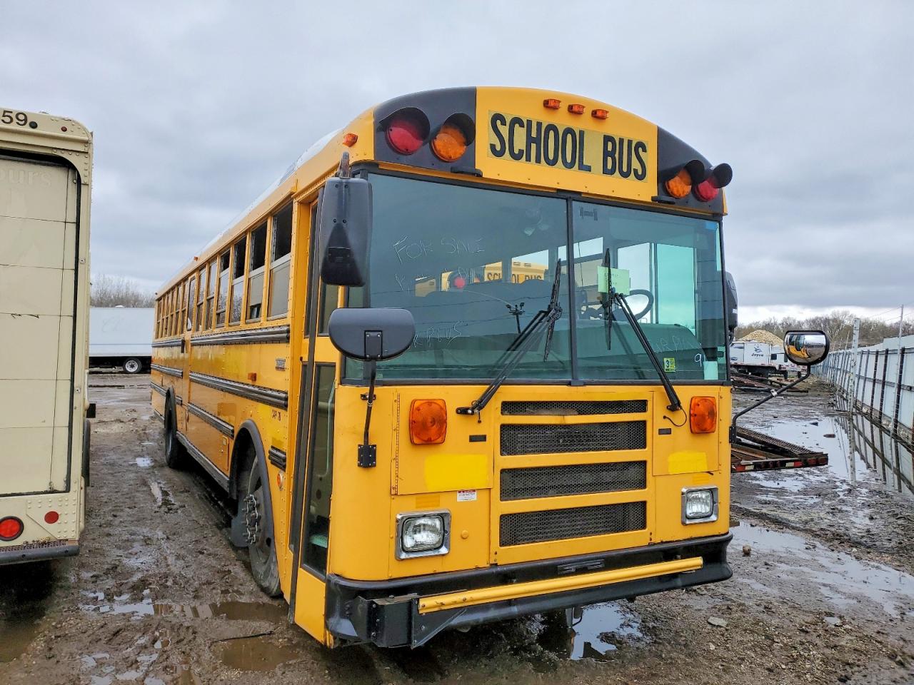 2012 THOMAS SAF-T-LINER EFX