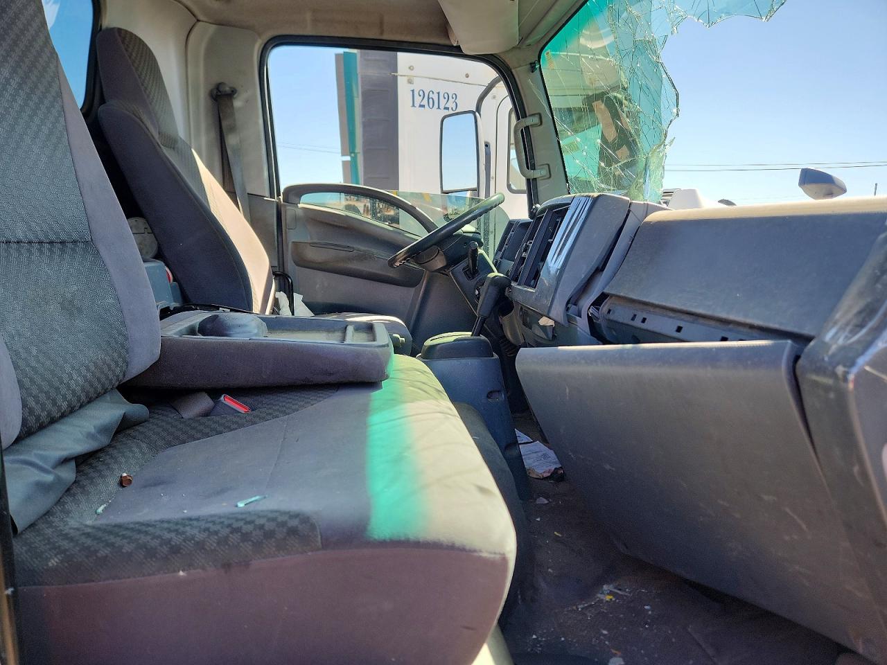 ISUZU NPR HD 2015 — 7