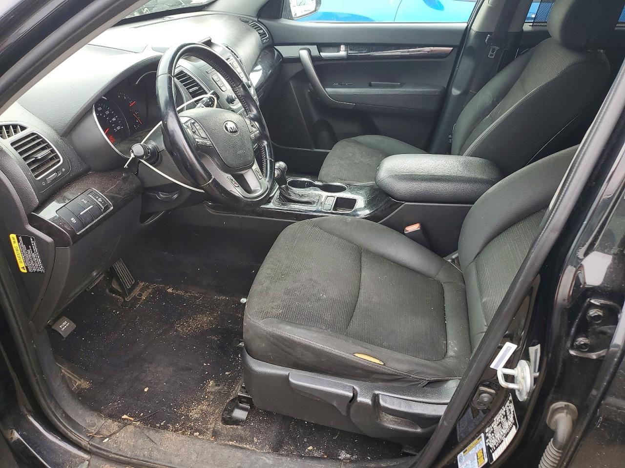 KIA SORENTO 2015 — 8