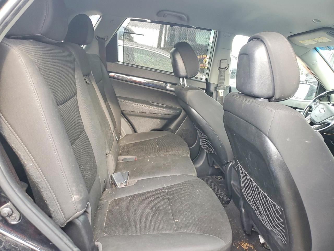 KIA SORENTO 2015 — 12