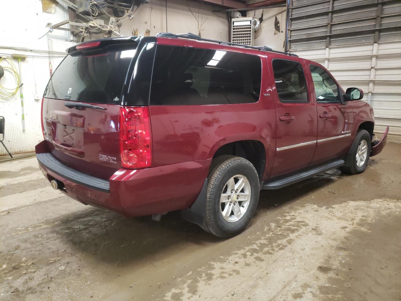 GMC Yukon Xl 2011 — 4