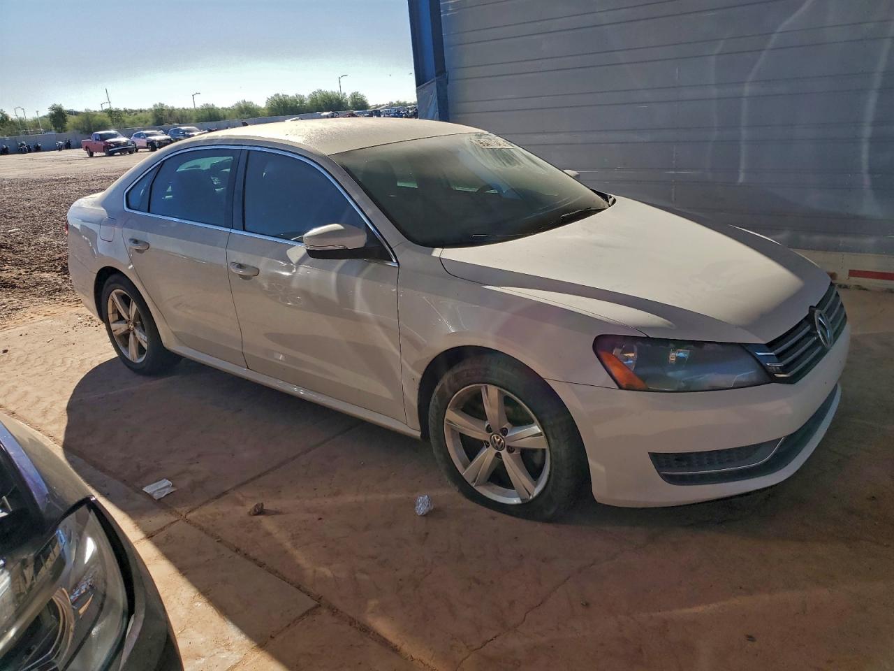 2012 VOLKSWAGEN PASSAT