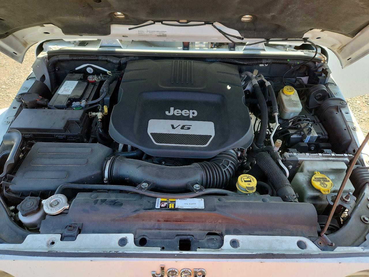 JEEP WRANGLER UNLIMITED 2016 — 12