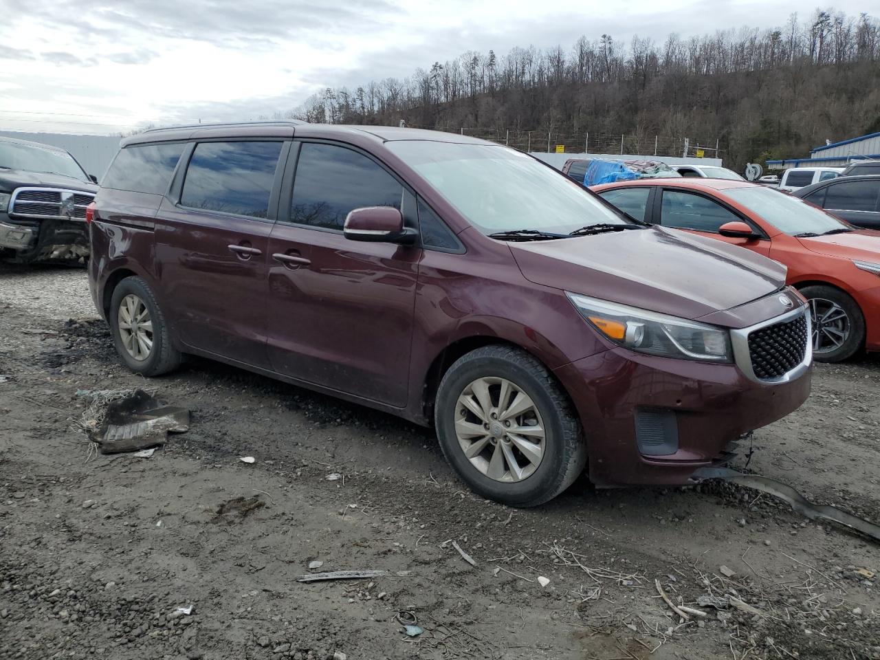 2017 KIA SEDONA LX