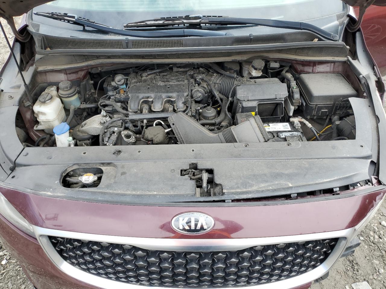 KIA SEDONA 2017 — 13