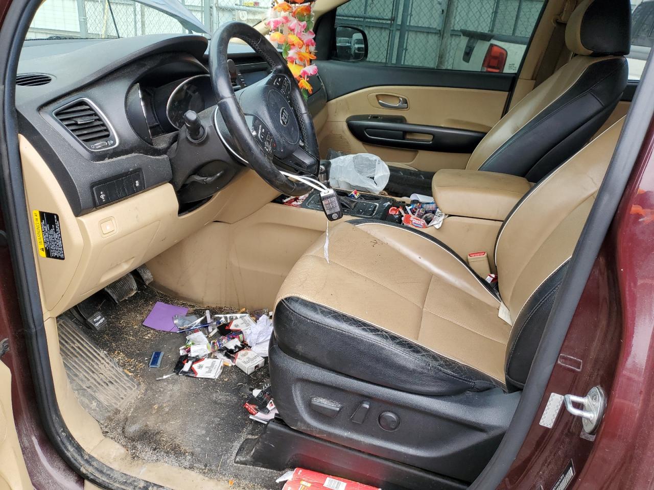 KIA SEDONA 2017 — 8