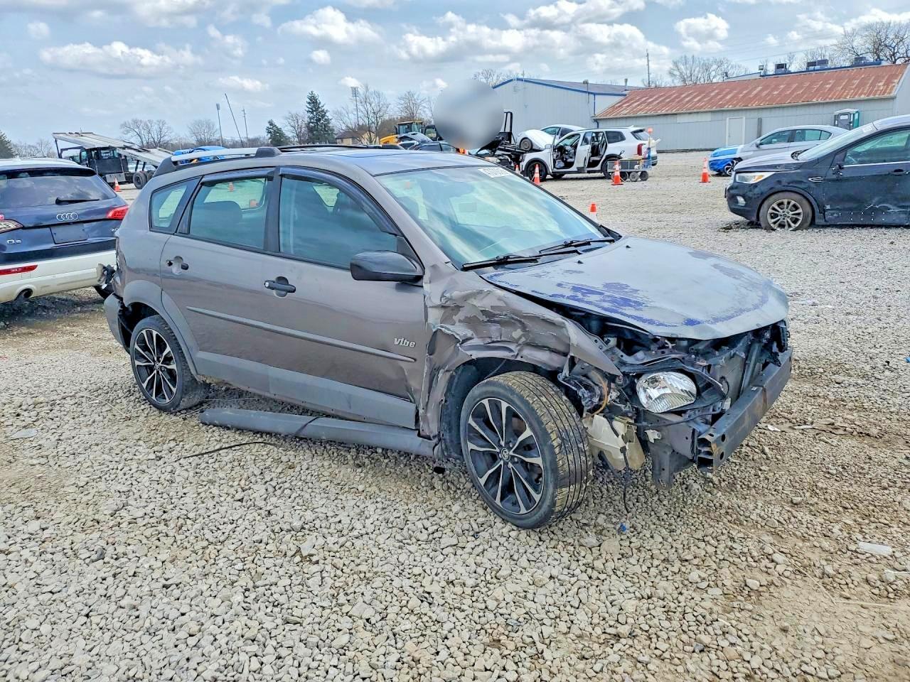 PONTIAC VIBE 2003 — 5