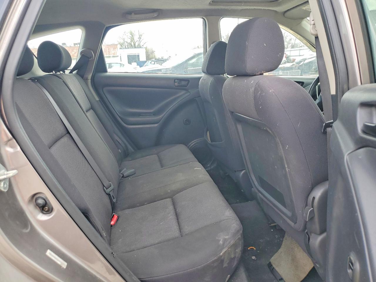PONTIAC VIBE 2003 — 11